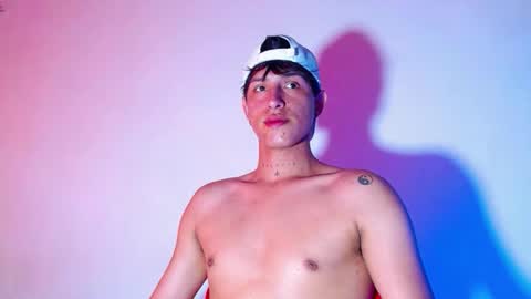 rowanboy23 online show from 01/11/26, 03:50