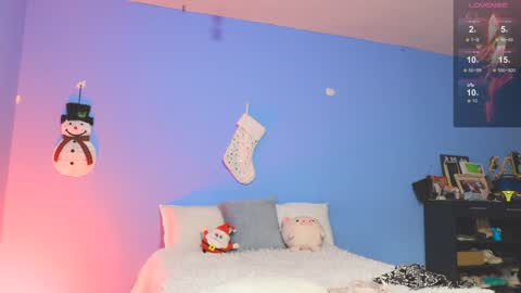 Roxanna online show from 12/27/24, 11:31