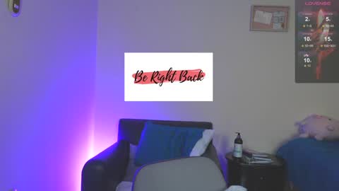 Roxanna online show from 01/21/25, 09:36