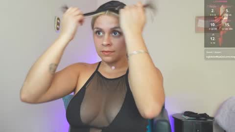 Roxanna online show from 02/26/25, 10:09