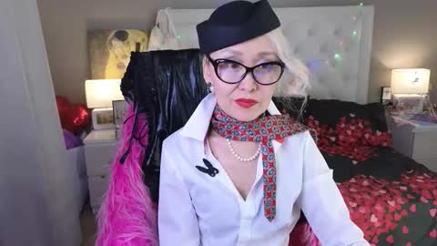 Roxalana online show from 03/22/26, 08:23