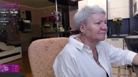 Roxana online show from 11/11/25, 03:12