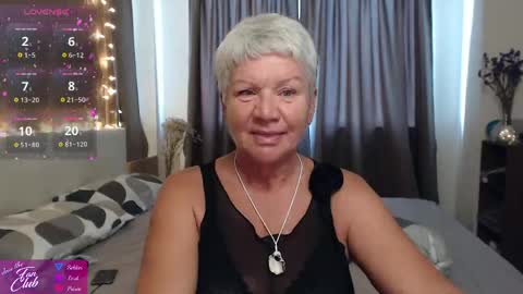 Snapshot of roxana_brooks chatting on 06/06/26, 12:05 Roxana online show from 06/06/26, 12:05
