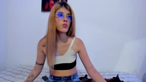 roxy online show from 03/12/25, 06:33
