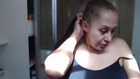 Roxana online show from 01/07/25, 06:56