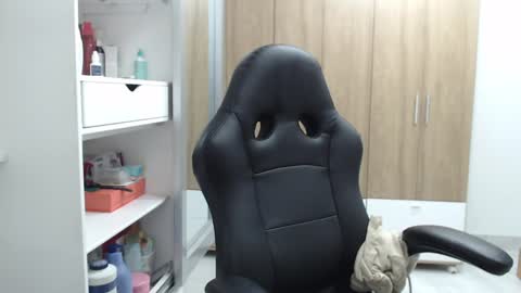 Roxana online show from 01/19/25, 11:32