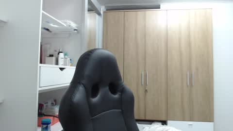 Roxana online show from 01/21/25, 02:11