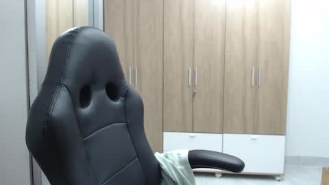 Roxana online show from 02/08/25, 02:15