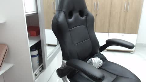 Roxana online show from 02/16/25, 02:31