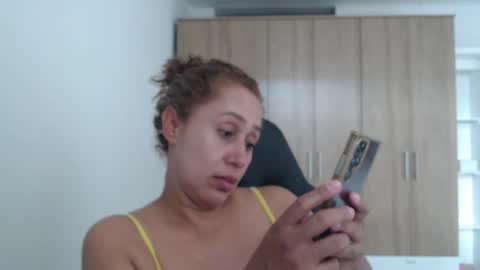 Roxana online show from 09/17/25, 08:10