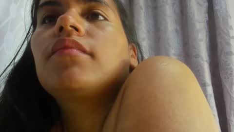 Snapshot of roxanamariahills_ chatting on 02/06/26, 09:12 Rosita online show from 02/06/26, 09:12
