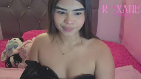 Snapshot of roxane_luxe chatting on 03/14/26, 12:39 Roxane Luxe. online show from 03/14/26, 12:39