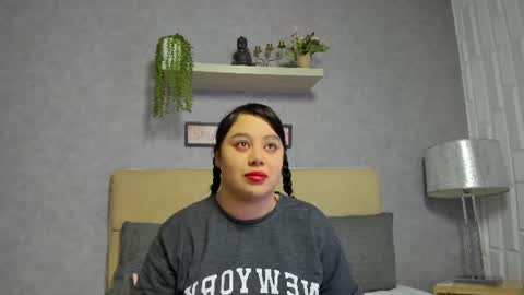 Snapshot of roxanebrown chatting on 07/18/26, 01:04 roxanebrown online show from 07/18/26, 01:04