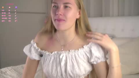 Anna Lokiss online show from 11/05/25, 11:43