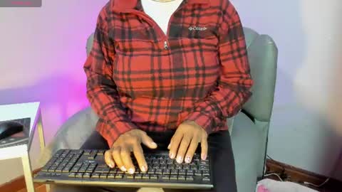  Roxanna  online show from 07/01/26, 05:09