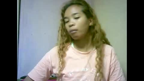 roxanne_98 online show from 01/19/26, 02:37