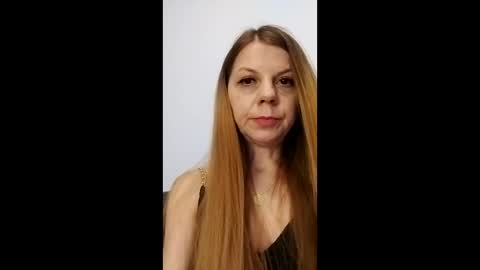 Snapshot of roxanneliss chatting on 03/06/25, 04:38 roxanneliss online show from 03/06/25, 04:38
