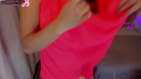 Snapshot of roxannkanneth_ chatting on 01/31/26, 08:29 roxannkanneth_ online show from 01/31/26, 08:29