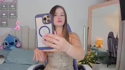 Snapshot of roxie_gates chatting on 02/28/26, 03:07 R O X I E online show from 02/28/26, 03:07