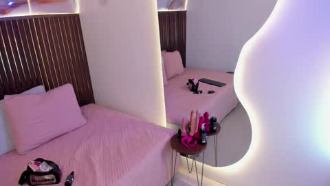 Roxie  online show from 10/30/25, 11:55