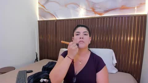 Roxie  online show from 01/06/26, 11:36