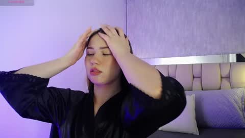 Snapshot of roxie_summers chatting on 02/21/25, 10:37 Roxie online show from 02/21/25, 10:37