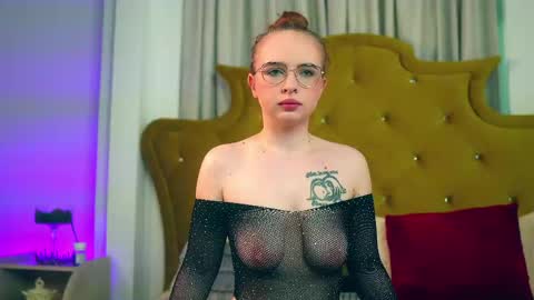 roxiee_vice online show from 04/19/26, 05:18