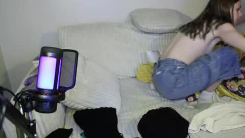 roxie online show from 12/13/25, 07:53