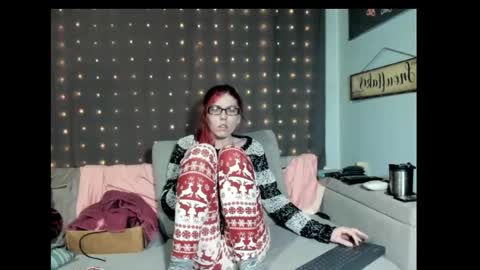 roxihazeleyes online show from 02/21/25, 04:40