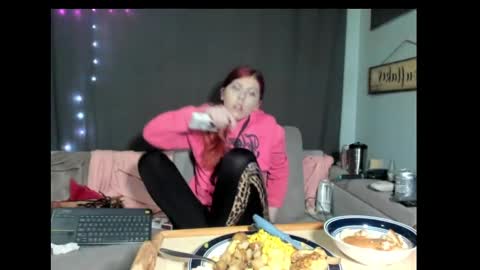 roxihazeleyes online show from 03/02/25, 09:42