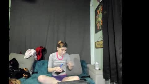 roxihazeleyes online show from 11/20/25, 01:06