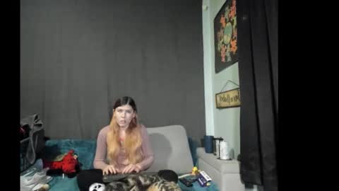 roxihazeleyes online show from 12/02/25, 05:02