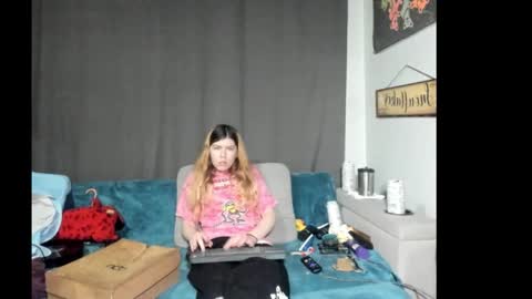 roxihazeleyes online show from 01/09/26, 01:36