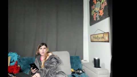 roxihazeleyes online show from 01/13/26, 04:51