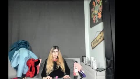 roxihazeleyes online show from 02/13/26, 08:54