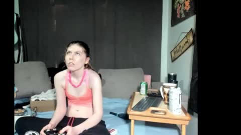 roxihazeleyes online show from 03/06/26, 06:48