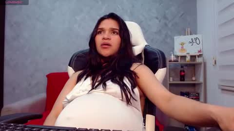 roxxi_2110 online show from 10/28/25, 02:26