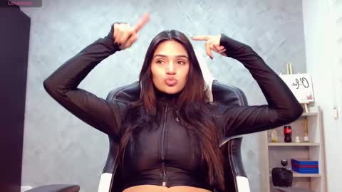 roxxi_2110 online show from 11/29/25, 03:31