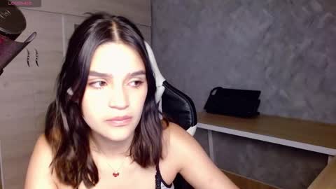 roxxi_2110 online show from 03/04/26, 07:47