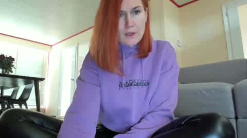 Snapshot of roxxxco chatting on 02/20/25, 10:37 Tatyana online show from 02/20/25, 10:37