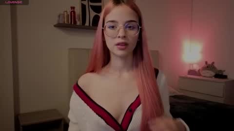 Roxxy online show from 12/22/25, 10:29