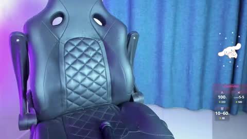 Snapshot of roxy_clark chatting on 03/12/25, 09:55 Annah online show from 03/12/25, 09:55