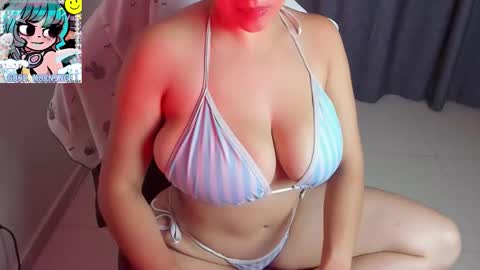 Snapshot of roxy_clark chatting on 09/10/25, 11:05 Annah online show from 09/10/25, 11:05