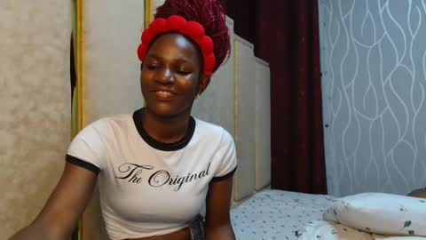 Roxy online show from 04/22/26, 06:42