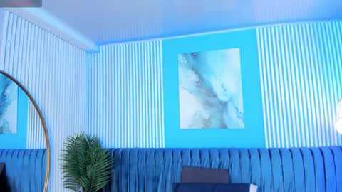 Snapshot of roxy_hell chatting on 09/14/25, 12:04 Roxy hell online show from 09/14/25, 12:04