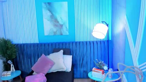 Snapshot of roxy_hell chatting on 11/05/25, 12:16 Roxy hell online show from 11/05/25, 12:16