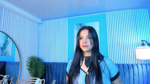 Snapshot of roxy_hell chatting on 11/11/25, 12:05 Roxy hell online show from 11/11/25, 12:05