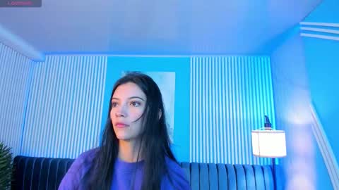 Snapshot of roxy_hell chatting on 12/02/25, 12:10 Roxy hell online show from 12/02/25, 12:10