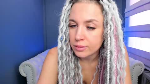 Roxy online show from 01/16/25, 05:11