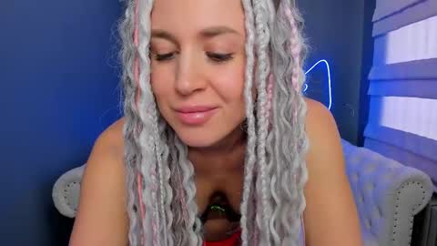 Roxy online show from 02/17/25, 05:14